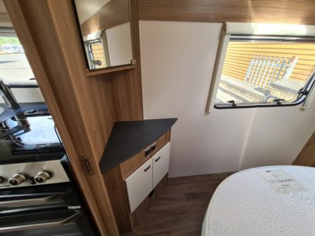 2019 Swift Sprite Major 4 SB
auto m/mover
