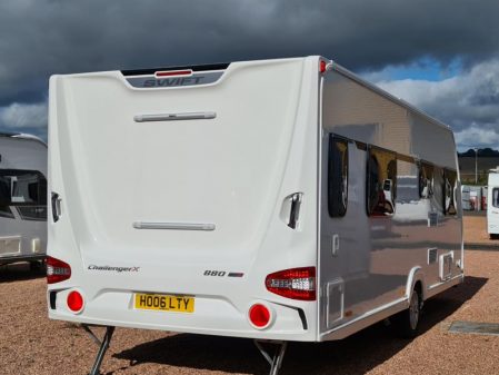 2020 Swift Challenger X880
Inc Mover