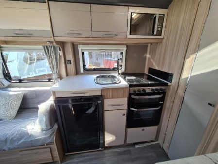 2022 Coachman Acadia 545