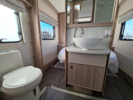 2022 Coachman Acadia 545