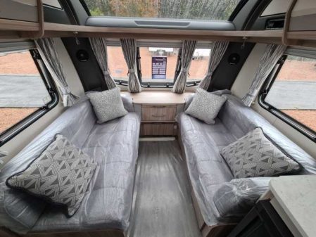 2022 Coachman Acadia 565