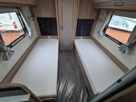 2022 Coachman Acadia 565