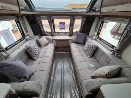 2022 Coachman Vip 520