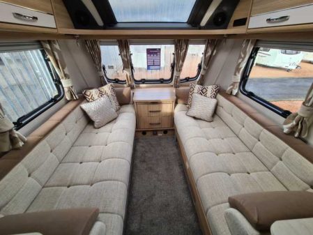 2017 Coachman Highlander 520