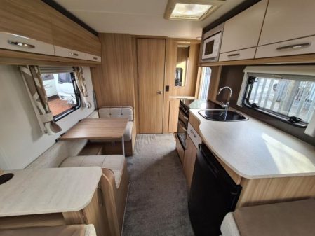 2017 Coachman Highlander 520