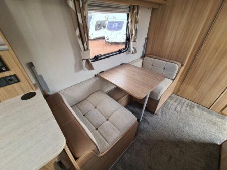 2017 Coachman Highlander 520