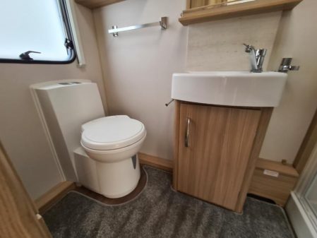 2017 Coachman Highlander 520