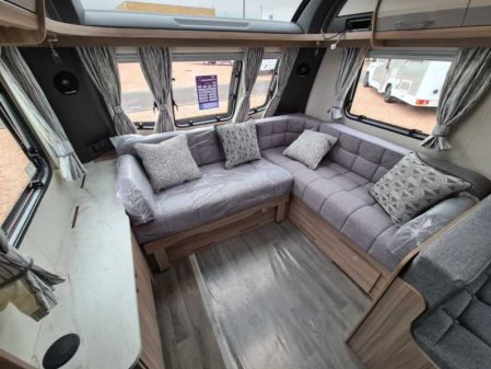 2022 Coachman Acadia 660 Xtra