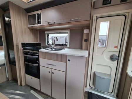 2022 Coachman Acadia 660 Xtra