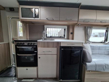 2022 Coachman Acadia 520