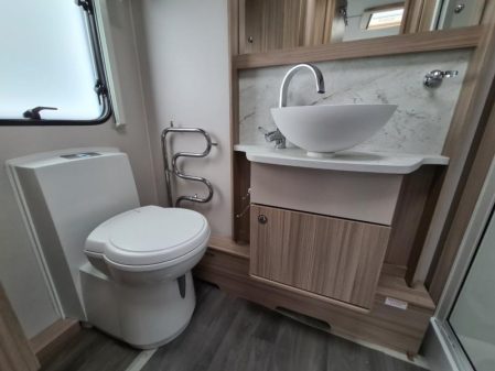 2022 Coachman Acadia 520