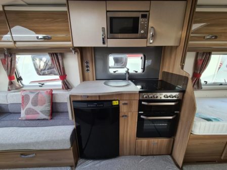 2017 Swift Challenger 565