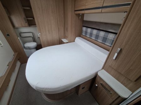 2017 Coachman VIP 575
inc mover