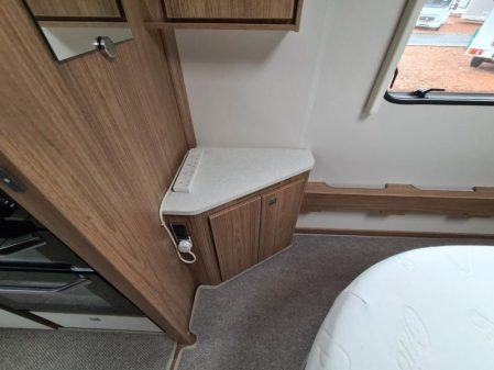 2017 Coachman VIP 575
inc mover