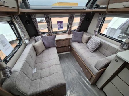 2022 Coachman Vip 575
