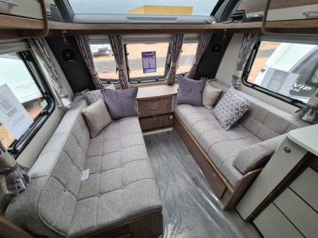 2022 Coachman Vip 575