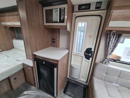 2022 Coachman Vip 575