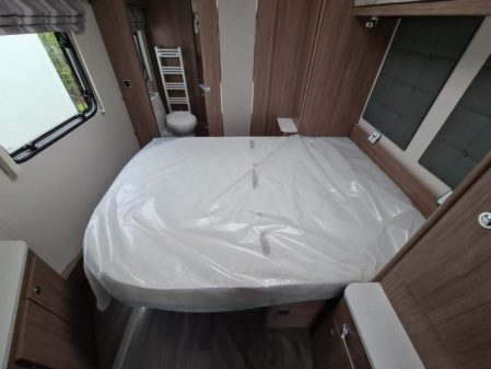 2022 Coachman Vip 575