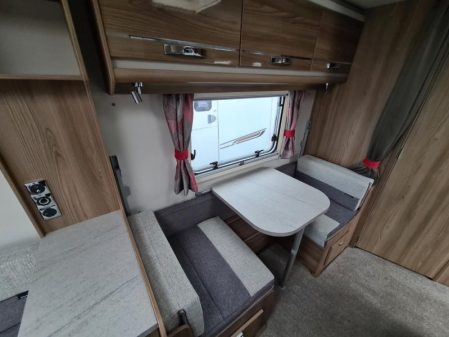 2017 Swift Challenger Lux 530 AL (Inc Mover)