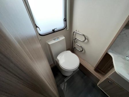 2022 Coachman Acadia 630 Extra