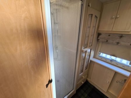 2004 Coachman VIP 460 MOVER ***SPARES OR REPAIRS***