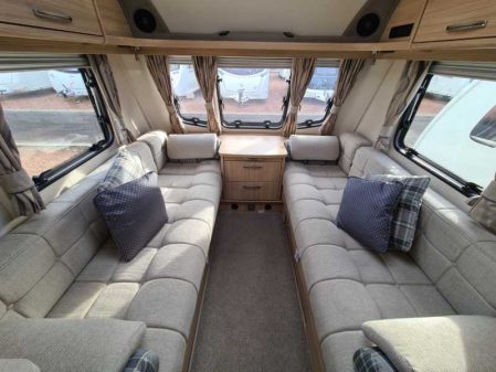 2016 Coachman Highlander 380
Incl Mover