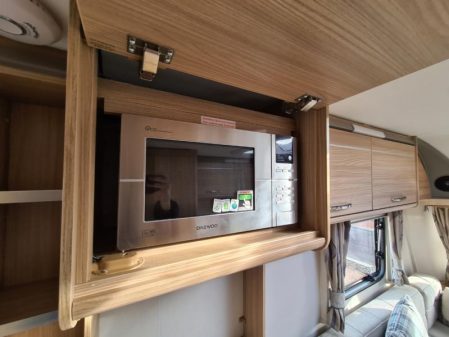 2016 Coachman Highlander 380
Incl Mover