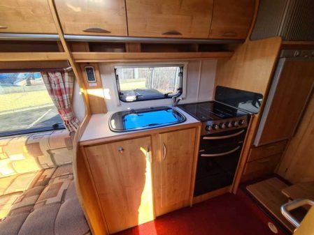 2006 Auto-Trail APACHE 670