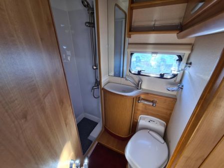 2006 Auto-Trail APACHE 670