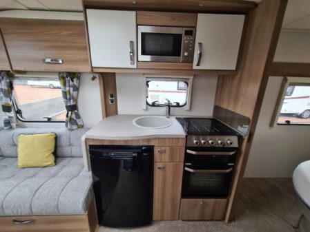 2016 Sprite Major 4 SB
inc Mover