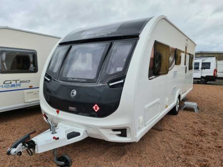 2018 Swift Challenger 590