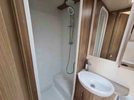 2018 Swift Challenger 590