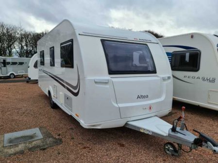 2015 Adria Altea 552 UP Trent