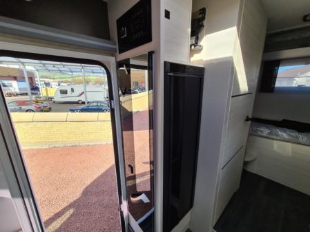 2022 Chausson Titanium Premium 720