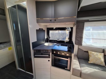 2022 Chausson Titanium Premium 720