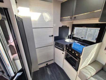 2022 Chausson Titanium Premium 720