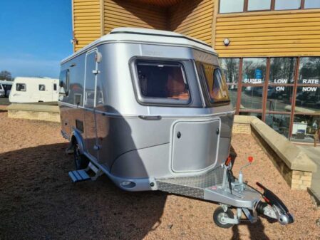 2022 Eriba Triton 420