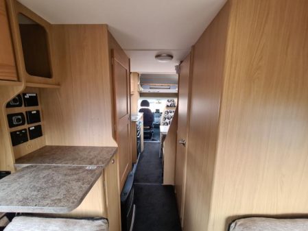 2011 Elddis Autoquest 180