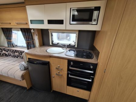 2011 Elddis Avante 462