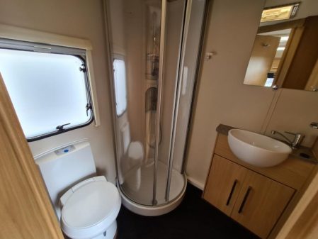 2011 Elddis Avante 462