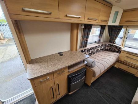 2011 Elddis Avante 462