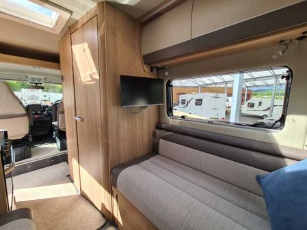 2020 Auto-Trail V-line 33 SE