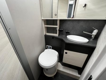 2022 Chausson Titanium Premium 788