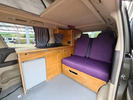 2002 Toyota Alphard