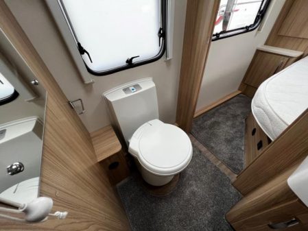 2018 Coachman Highlander 545