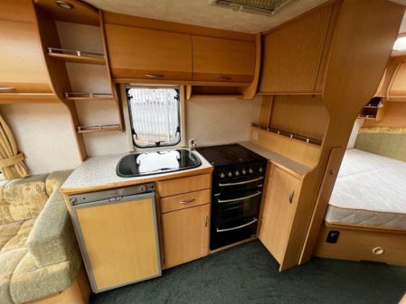 2004 Coachman Festival 530