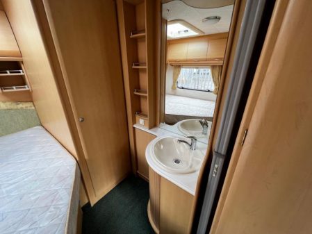 2004 Coachman Festival 530