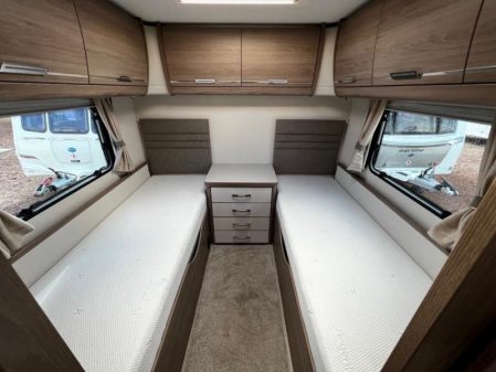 2020 Compass Camino 674