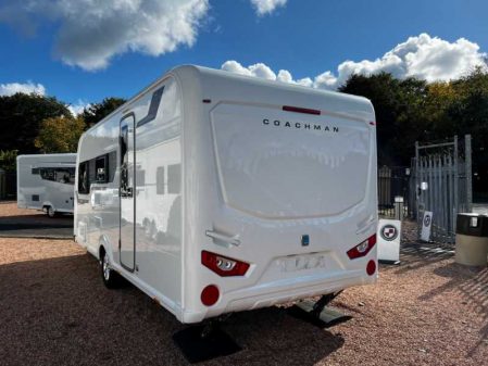 2020 Coachman VIP 520