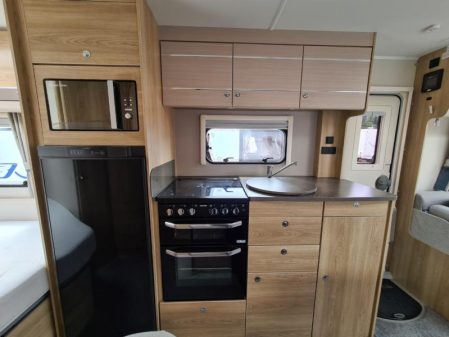 2019 Elddis Avante 840 Supreme